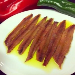 olasagasti-canned-anchovies-quality-preserved-basque-anchovies-cured-with-salt