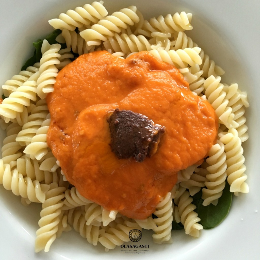 Salsas caseras, pasta buena, verdura... en los 6 consejos para mejorar los macarrones con tomate